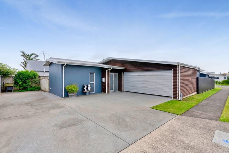 Photo of property in 2 Northpoint Way, Bell Block, New Plymouth, 4312