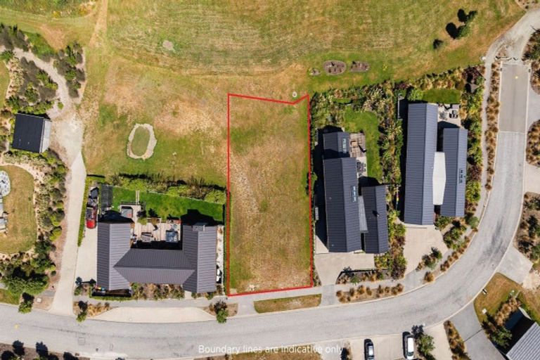 Photo of property in 33 Cunninghams Drive, Jacks Point, Queenstown, 9371