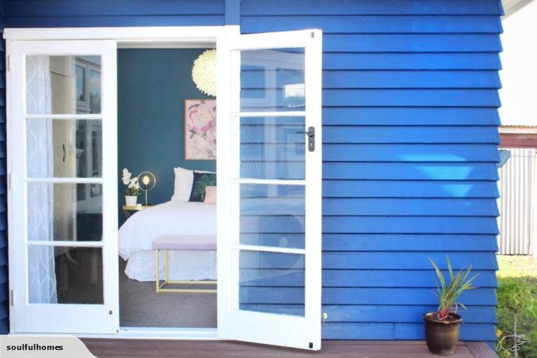 Photo of property in 70 Neill Street, Hornby, Christchurch, 8042