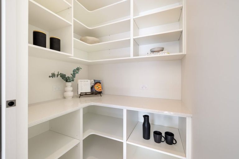 Photo of property in 120 Aorangi Road, Bryndwr, Christchurch, 8053