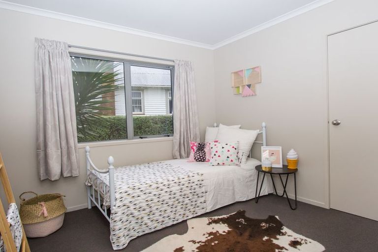 Photo of property in 118 Solway Crescent, Solway, Masterton, 5810