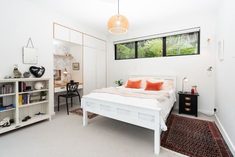 Photo of property in 17 Kim Street, Khandallah, Wellington, 6035