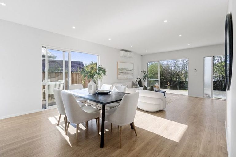 Photo of property in 47a Reynella Drive, Massey, Auckland, 0614