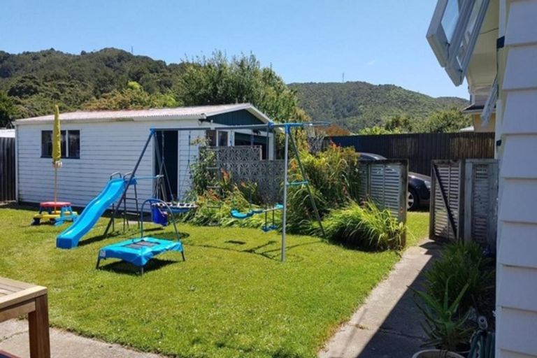 Photo of property in 57 Momona Street, Wainuiomata, Lower Hutt, 5014
