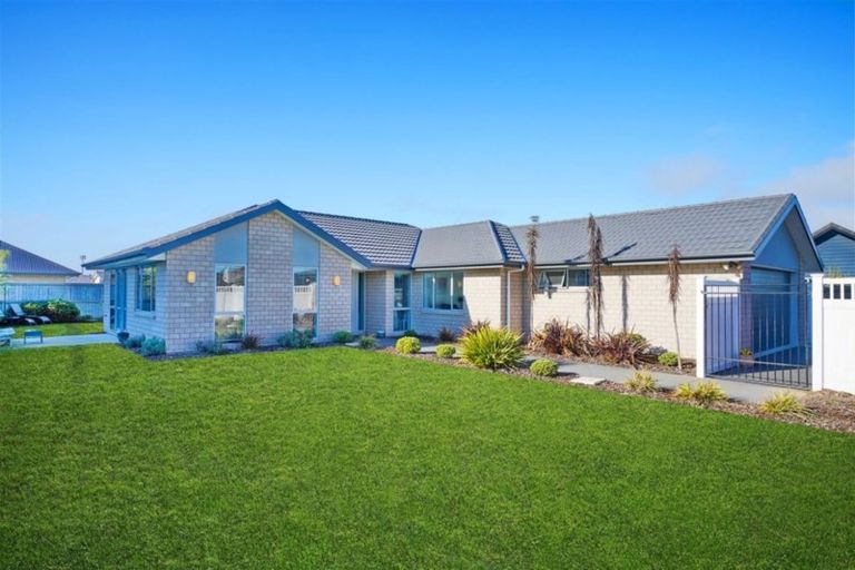 Photo of property in 26 Bayliss Drive, Kaiapoi, 7630