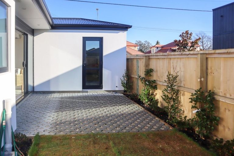 Photo of property in 1/98 Hills Road, Edgeware, Christchurch, 8013