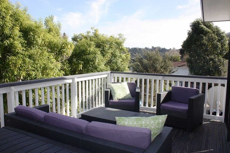 Photo of property in 2/29 Beaudine Avenue, Glenfield, Auckland, 0629