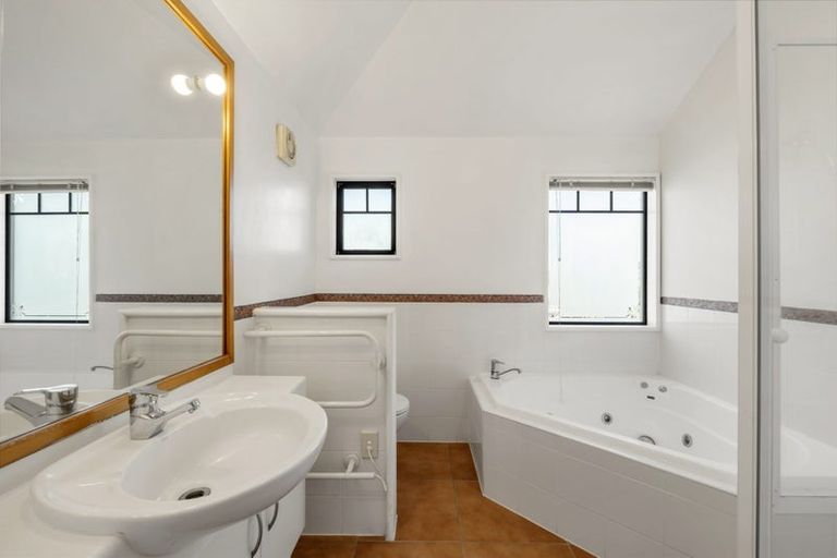 Photo of property in 31 Jubilee Avenue, Devonport, Auckland, 0624