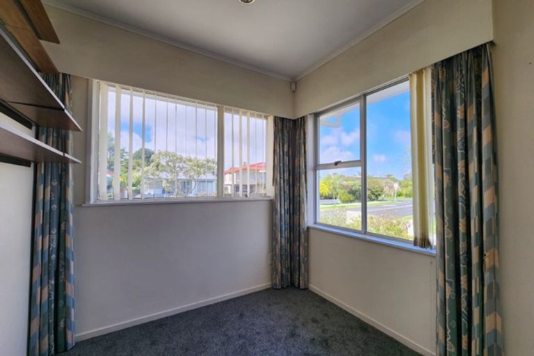 Photo of property in 95 Fisher Parade, Sunnyhills, Auckland, 2010