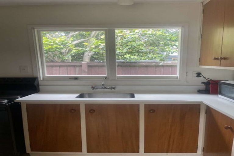 Photo of property in 2/55 Garreg Road, Bryndwr, Christchurch, 8052