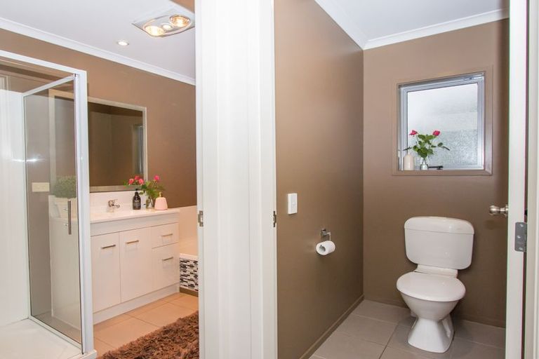 Photo of property in 118 Solway Crescent, Solway, Masterton, 5810