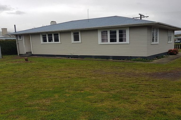 Photo of property in 6 Resolution Street, Tolaga Bay, 4077