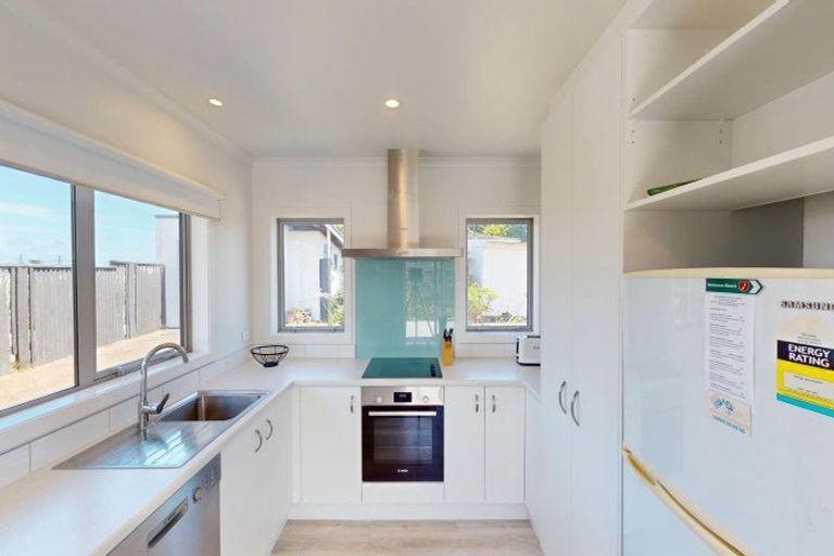 Photo of property in 95 Kahukura Avenue, Waitarere Beach, Levin, 5510