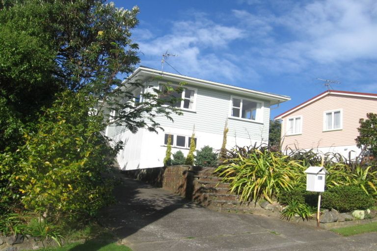 Photo of property in 19 Ernest Street, Ranui, Porirua, 5024