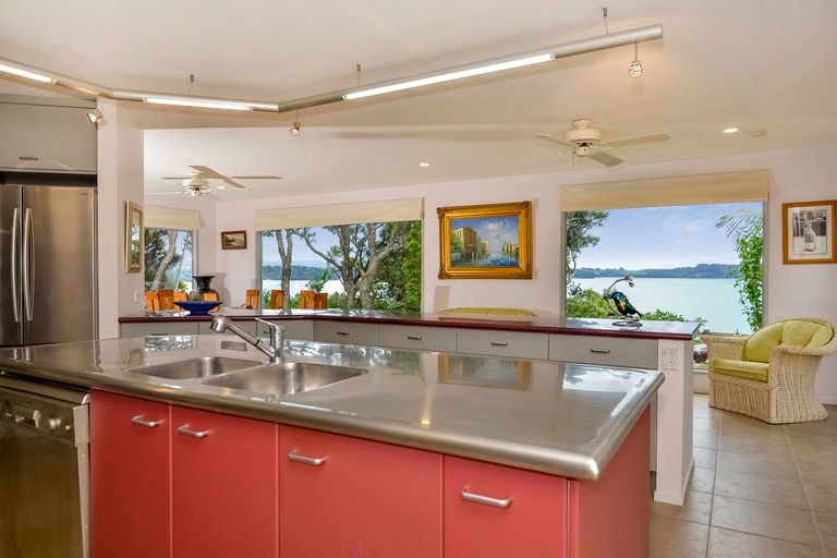 Photo of property in 71 Fidelis Avenue, Snells Beach, 0920