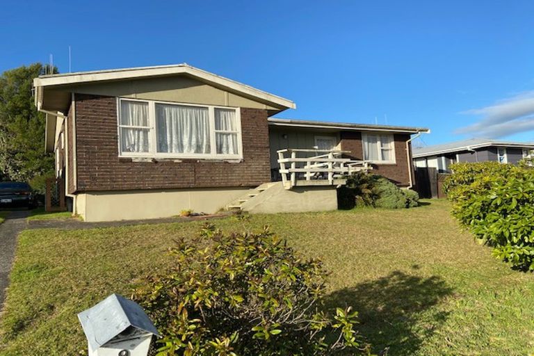 Photo of property in 9 Ruru Place, Tokoroa, 3420