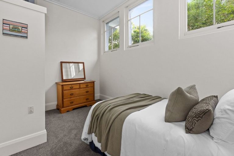 Photo of property in 5 Finnis Lane, Hospital Hill, Napier, 4110