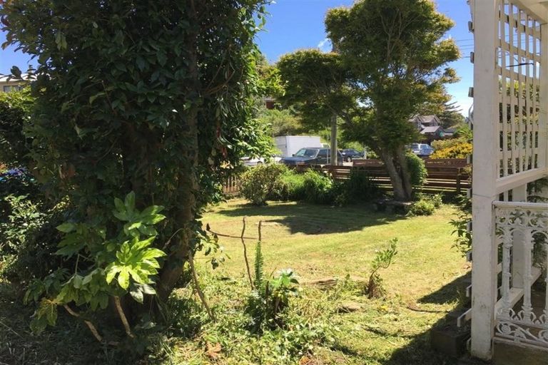 Photo of property in 19 Margaret Road, Raumati Beach, Paraparaumu, 5032