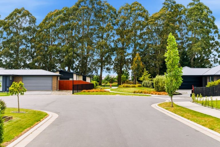 Photo of property in 2 Hepburn Place, Rolleston, 7614