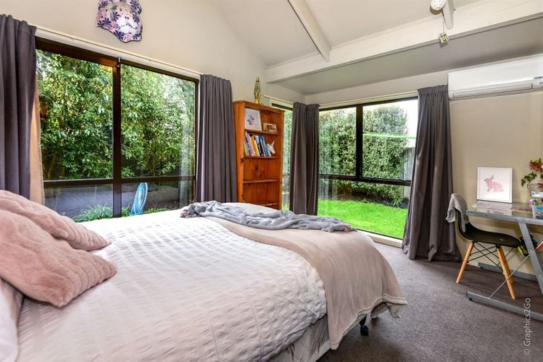 Photo of property in 22 Townshend Crescent, Halswell, Christchurch, 8025