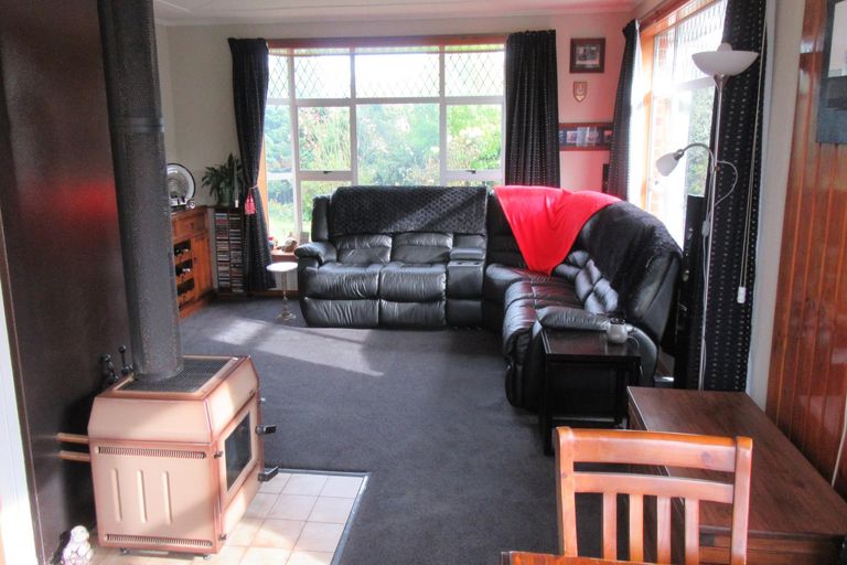 Photo of property in 11 Holmes Street, Waimate, 7924