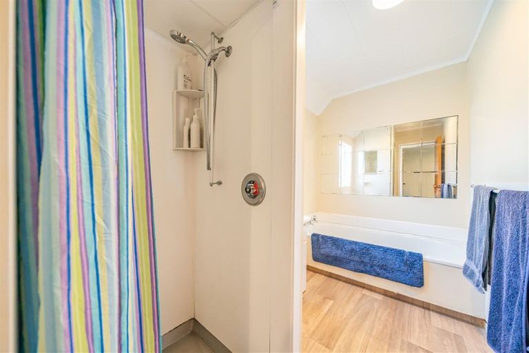 Photo of property in 8 Mchattie Lane, Clouston Park, Upper Hutt, 5018