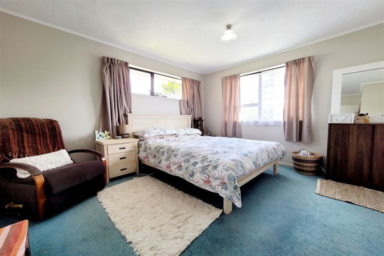 Photo of property in 15 Abilene Crescent, Churton Park, Wellington, 6037