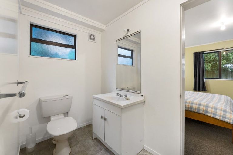 Photo of property in 2/11 Kereru Street, Two Mile Bay, Taupo, 3330