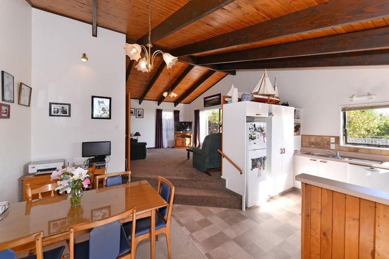 Photo of property in 41a Cawthron Crescent, Annesbrook, Nelson, 7011