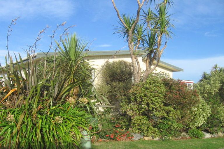 Photo of property in 60 Eskdale Road, Papakowhai, Porirua, 5024