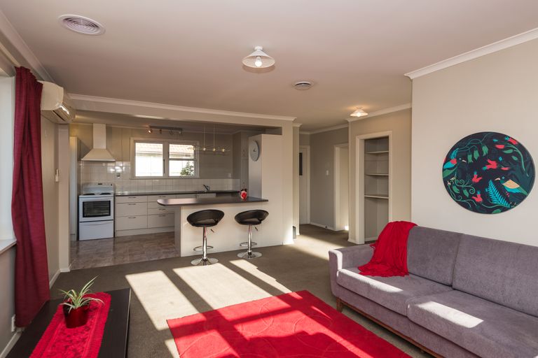 Photo of property in 35 Fenchurch Street, Redwood, Christchurch, 8051