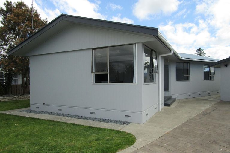 Photo of property in 51 Puriri Crescent, Edgecumbe, 3120