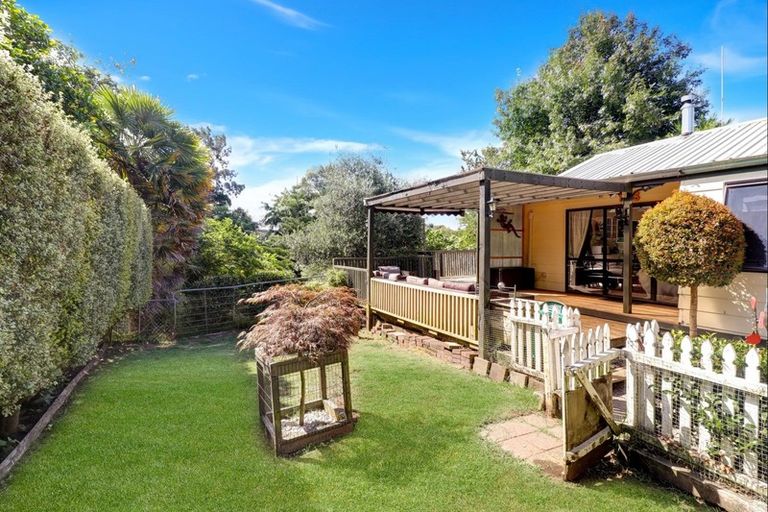 Photo of property in 17 Philip Walter Drive, Katikati, 3170