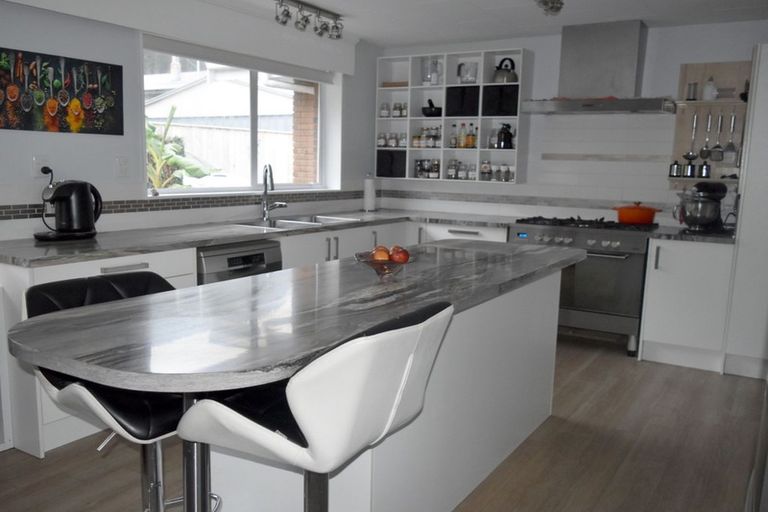 Photo of property in 22 He Awa Crescent, Waikanae, 5036