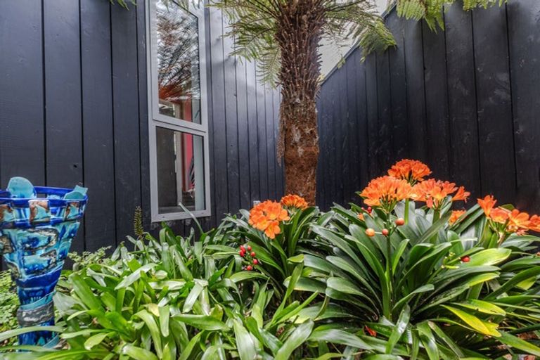 Photo of property in 118 Ngarara Road, Waikanae, 5036