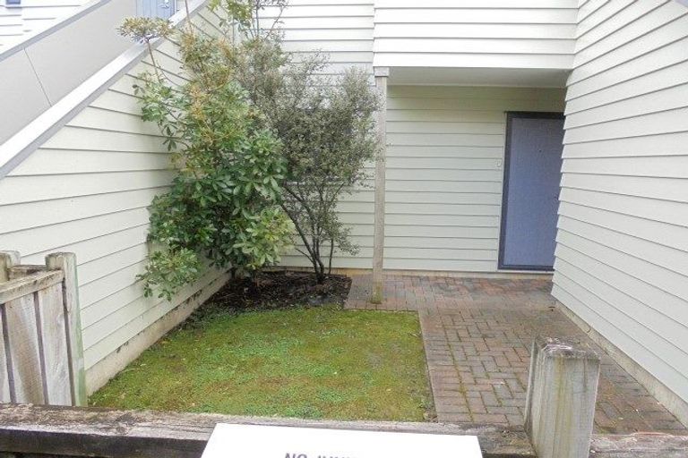 Photo of property in 13/8 Carolina Place, Albany, Auckland, 0632