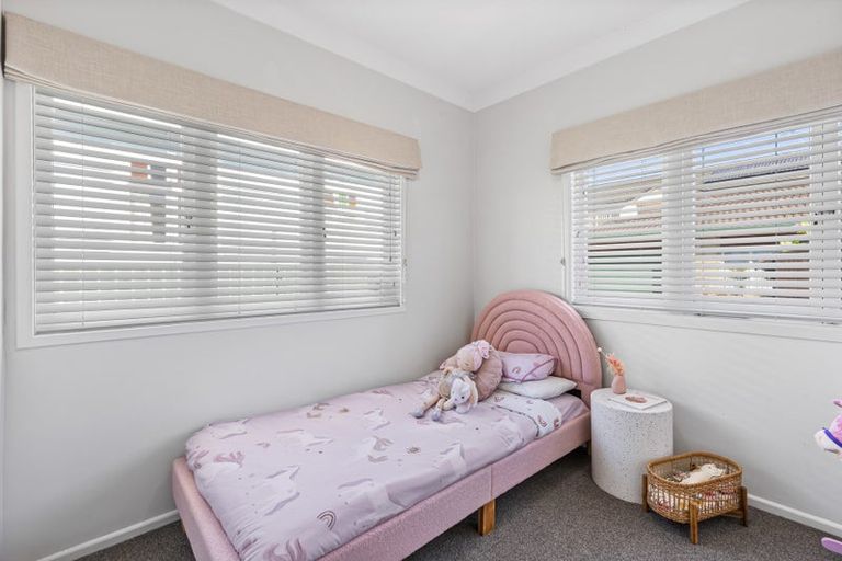 Photo of property in 1/26 Queen Street, Papakura, 2110