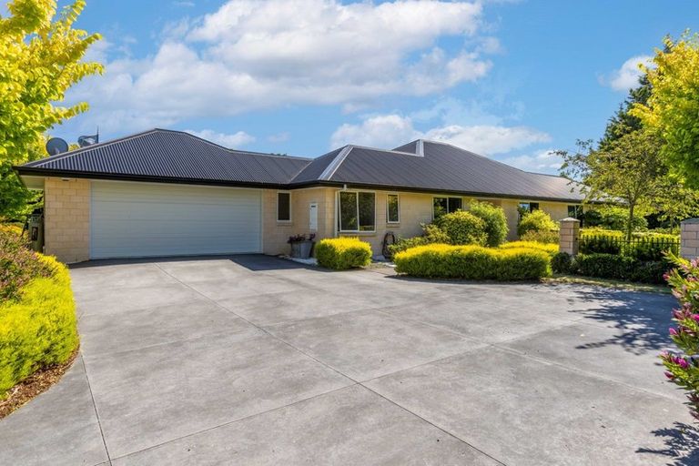 Photo of property in 7 Teviotview Place, Amberley, 7410
