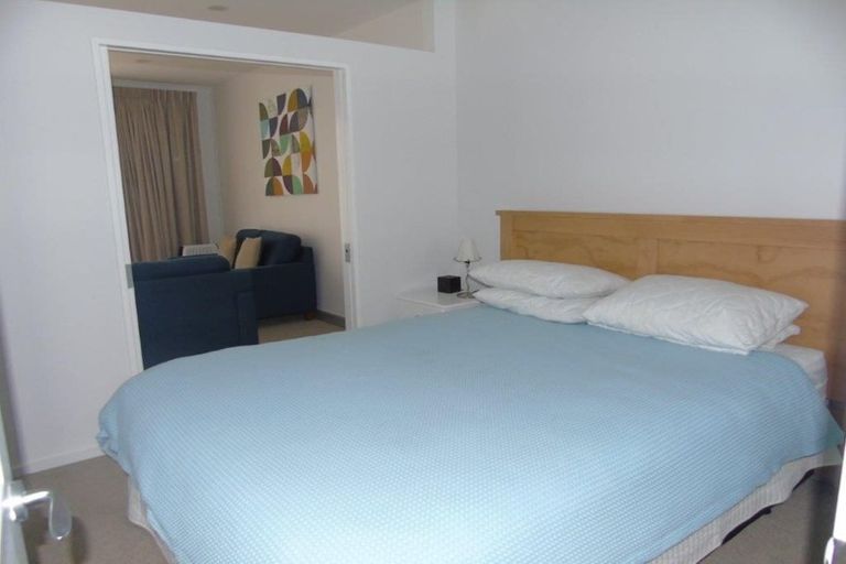 Photo of property in Atrium Towers, 5e/154 The Terrace, Wellington Central, Wellington, 6011