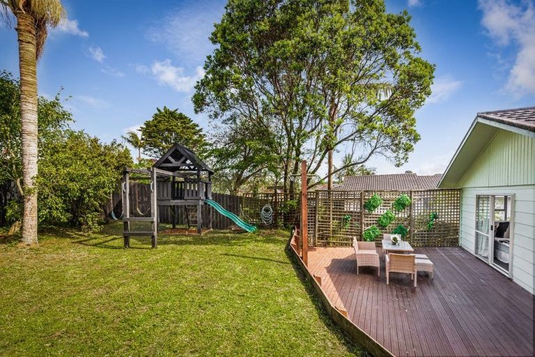 Photo of property in 42 Brunner Road, Glen Eden, Auckland, 0602