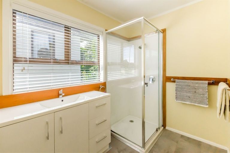 Photo of property in 22 Gavin Road, Raumati Beach, Paraparaumu, 5032