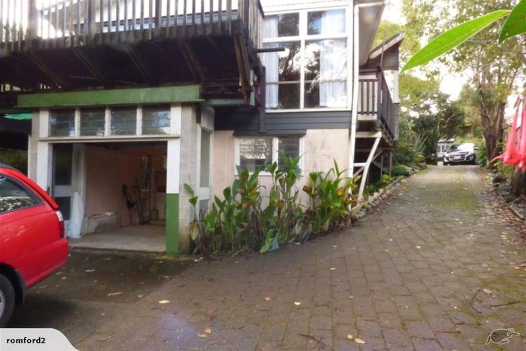 Photo of property in 144 Woodlands Park Road, Titirangi, Auckland, 0604