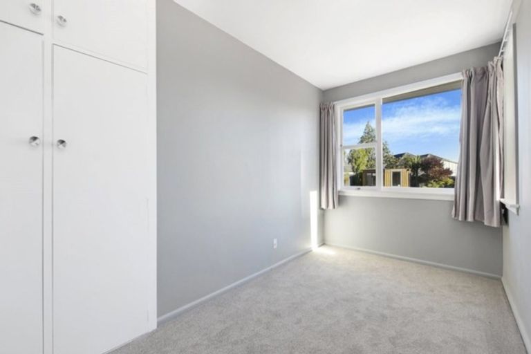 Photo of property in 19 Moyna Avenue, Dallington, Christchurch, 8061