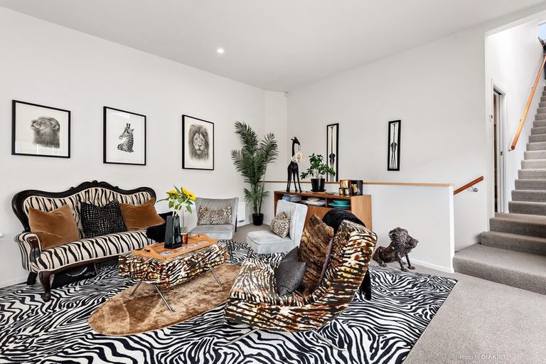 Photo of property in 49b Waru Street, Khandallah, Wellington, 6035