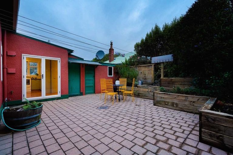 Photo of property in 21 Crosby Street, Mornington, Dunedin, 9011