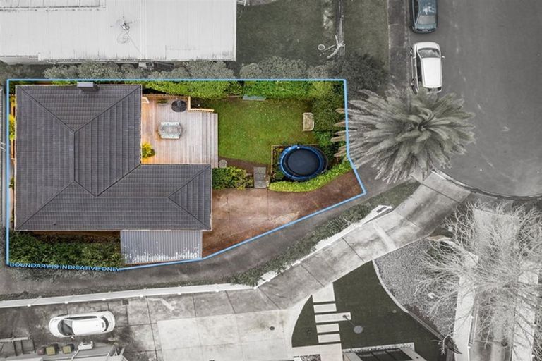 Photo of property in 1/17 Arosa Place, Forrest Hill, Auckland, 0620