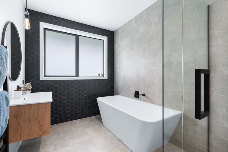 Photo of property in 5 Keystone Place, Te Kamo, Kamo, 0185