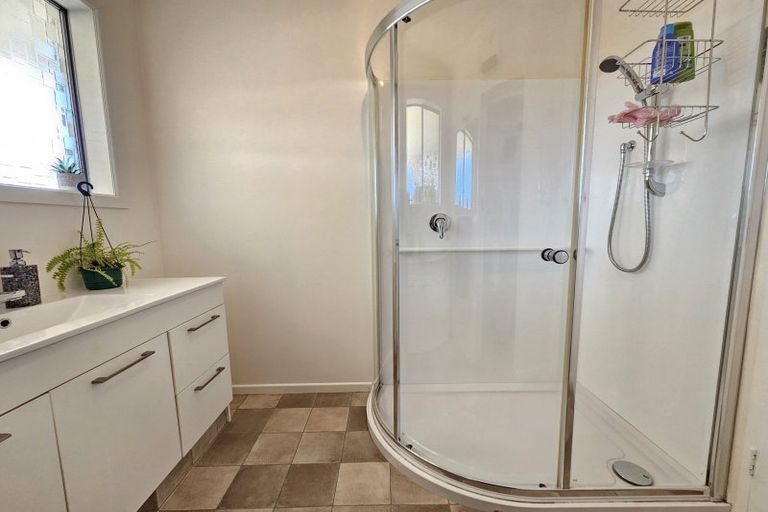 Photo of property in 21 Centennial Avenue, Balclutha, 9230