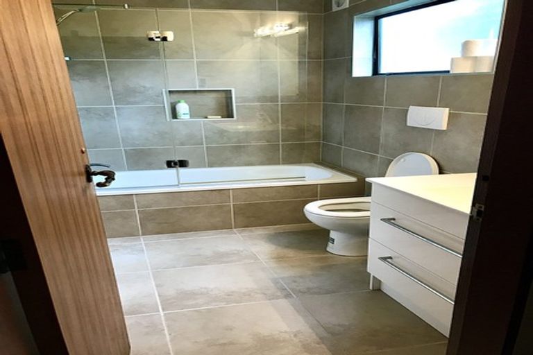 Photo of property in 52 Homebush Road, Khandallah, Wellington, 6035