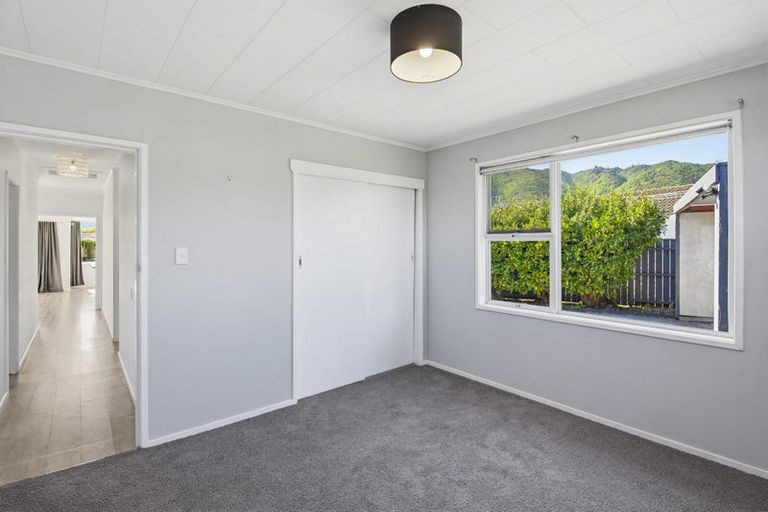 Photo of property in 32 Sylvan Avenue, Waikanae, 5036